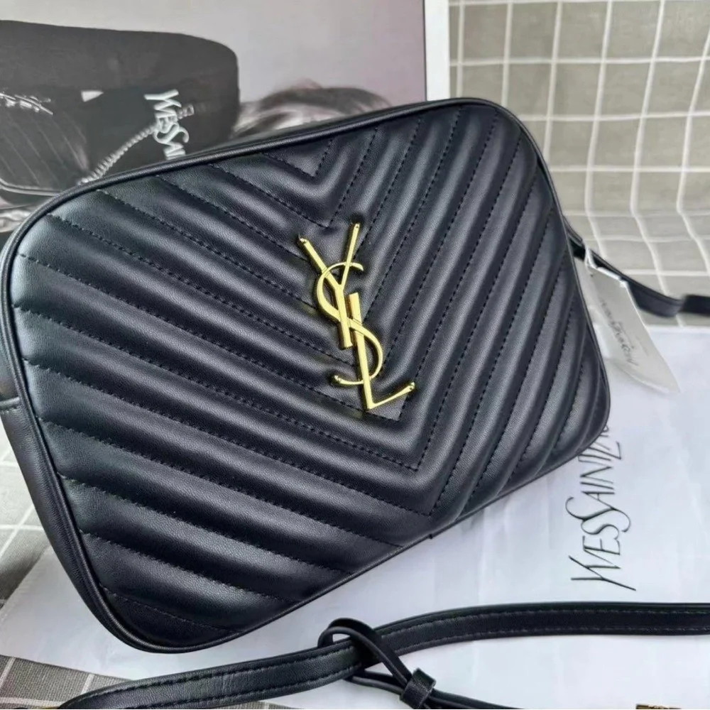 ‼️SOLD‼️ Lou Camera Bag Shoulder Bag - Picture 4 of 7